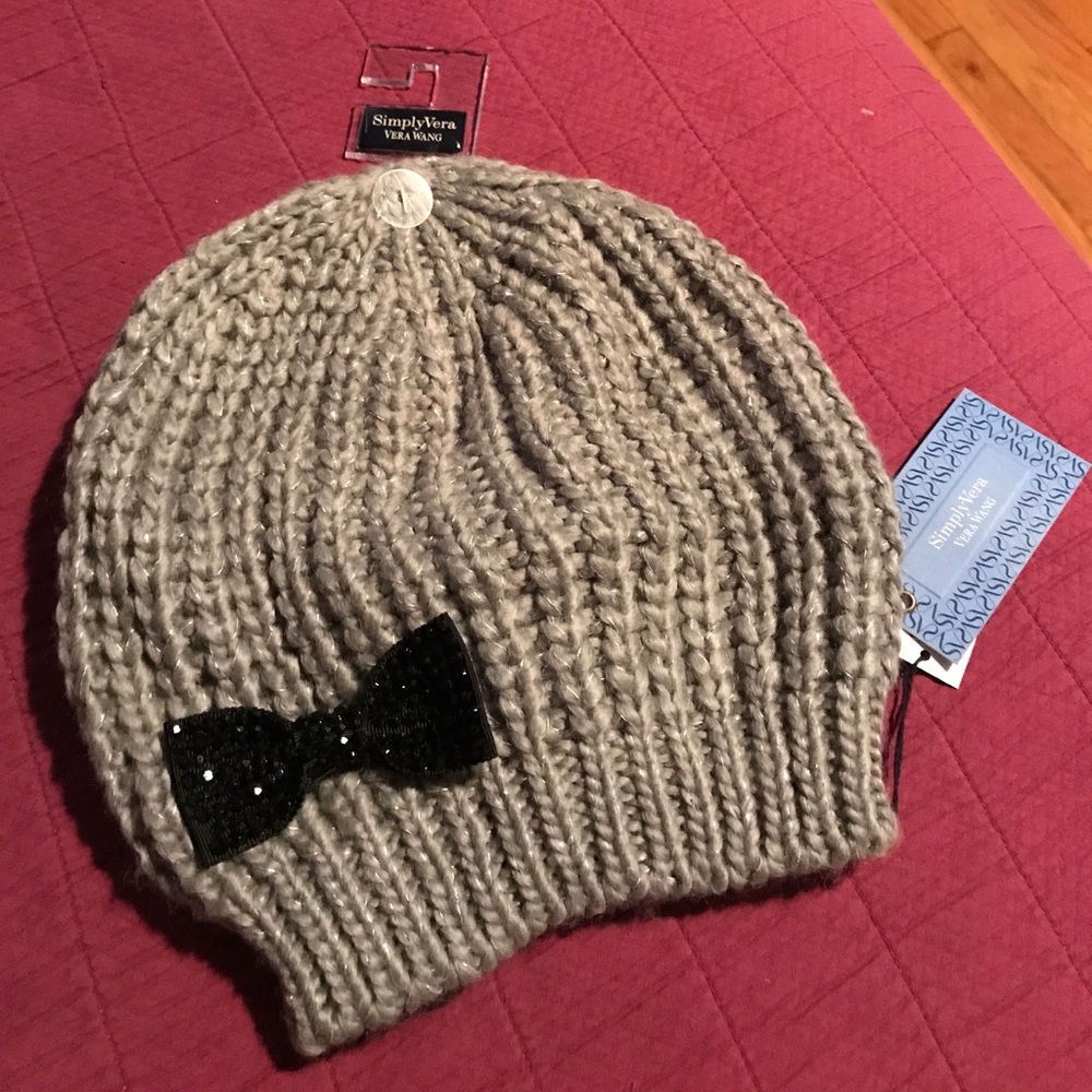 Vera hat