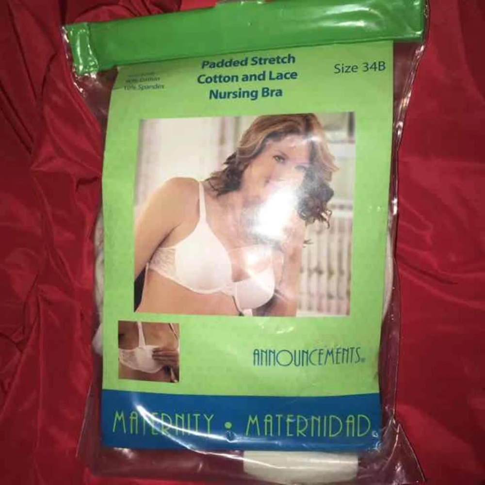 🎉New ANNOUNCEMENTS Nursing white bra🎉