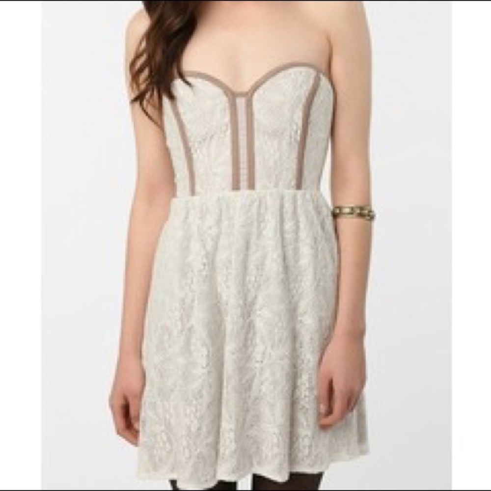 Pins and Needles lace strapless dress