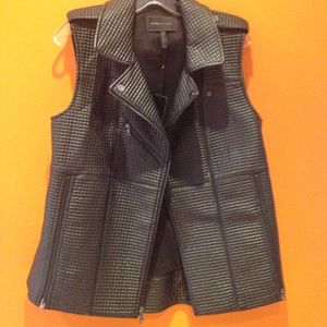NWT BCBGMAXAZRIA Black Quilted Faux Leather  Vest sz M