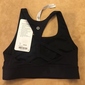 Lululemon circuit breaker sports bra