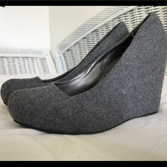 Fergalicious, size 8, wedge heels - Picture 1 of 3