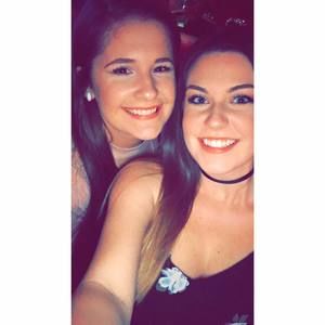 Meet your Posher, Andrea