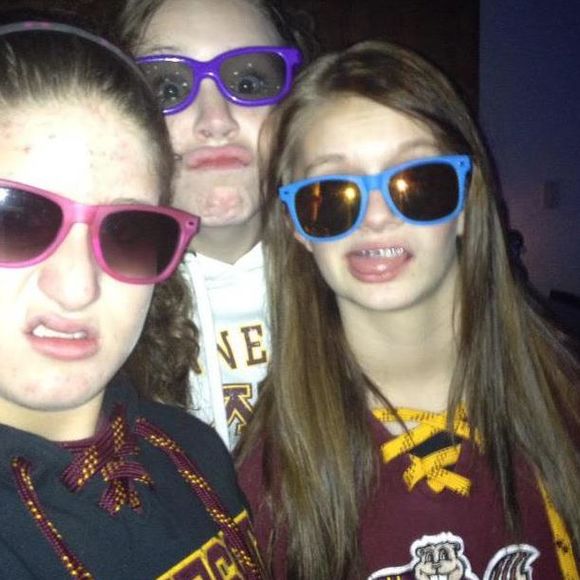 Meet your Posher, Elizabeth - Picture 1 of 1