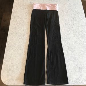PINK - Small bootleg yoga pants
