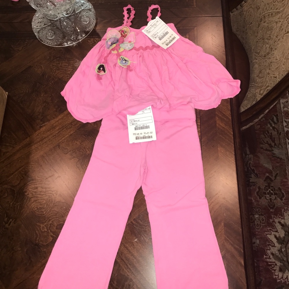Kids size 6 outfit set