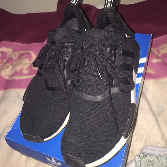 Japan Black NMDs