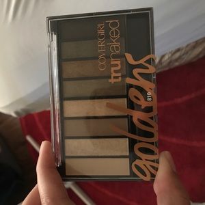 Cover girl try naked goldens