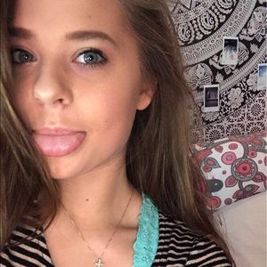 Meet your Posher, Riley