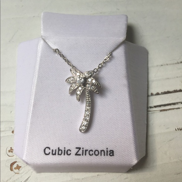 Jewelry - 🌴Palm Tree Necklace🌴
