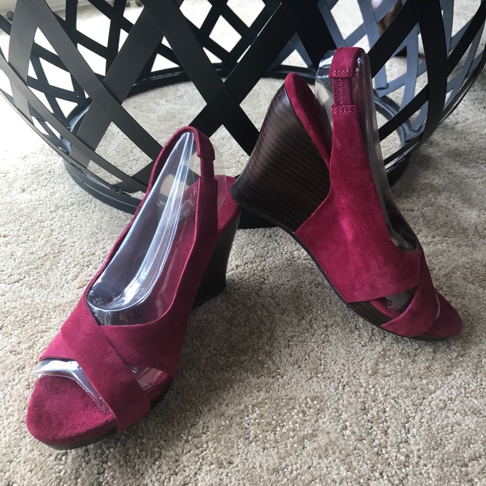 SOLD!!!! UGG Suede Wedge NWOT