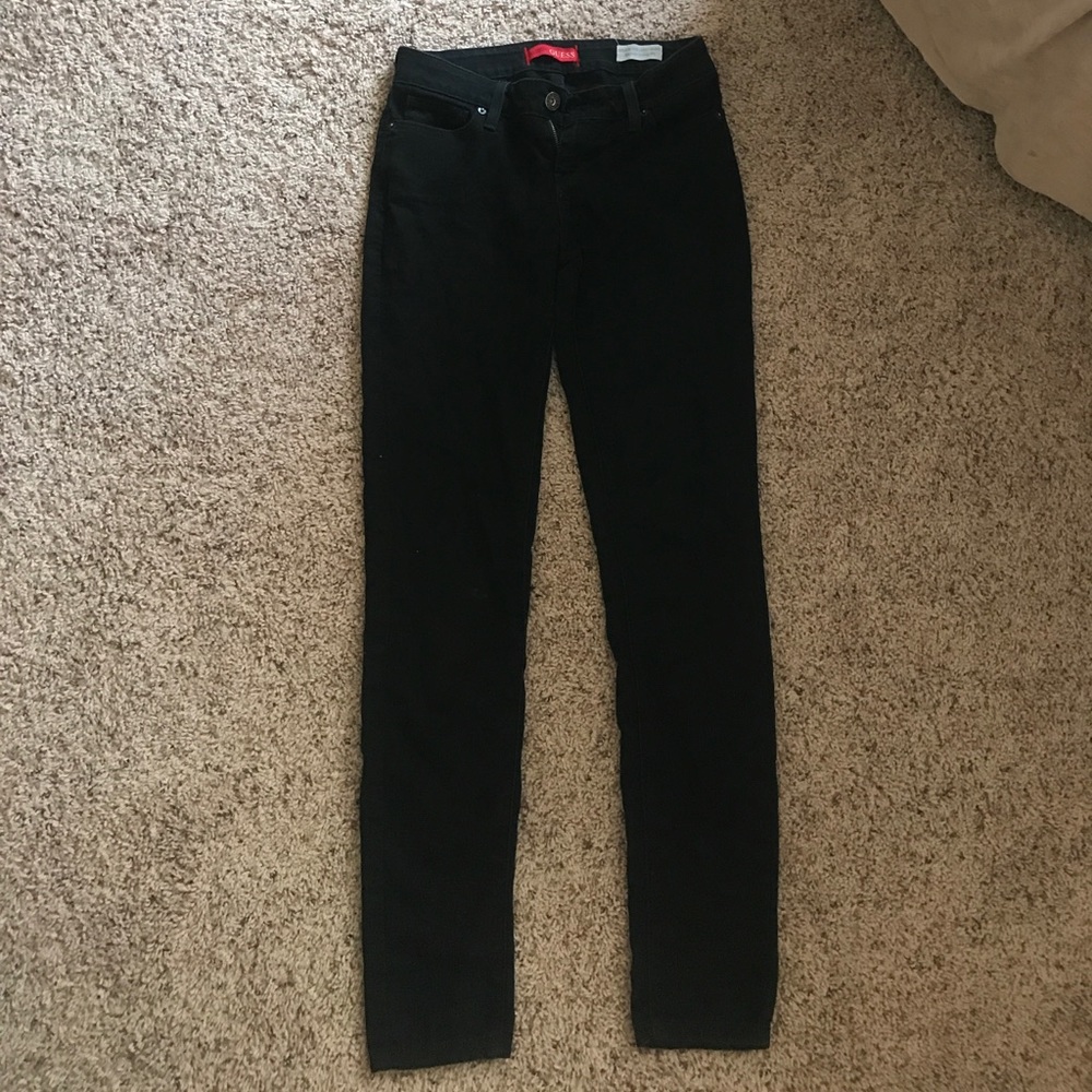 GUESS JEANS