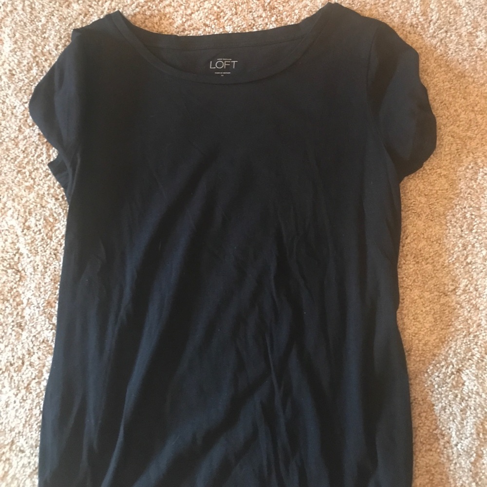 Black tee