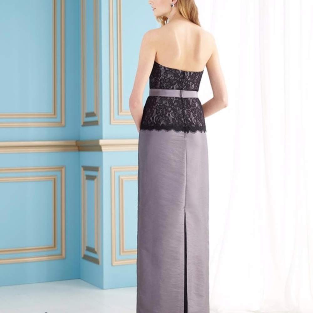 Tea-length special occasion dress. Sage. EUC - Picture 7 of 8