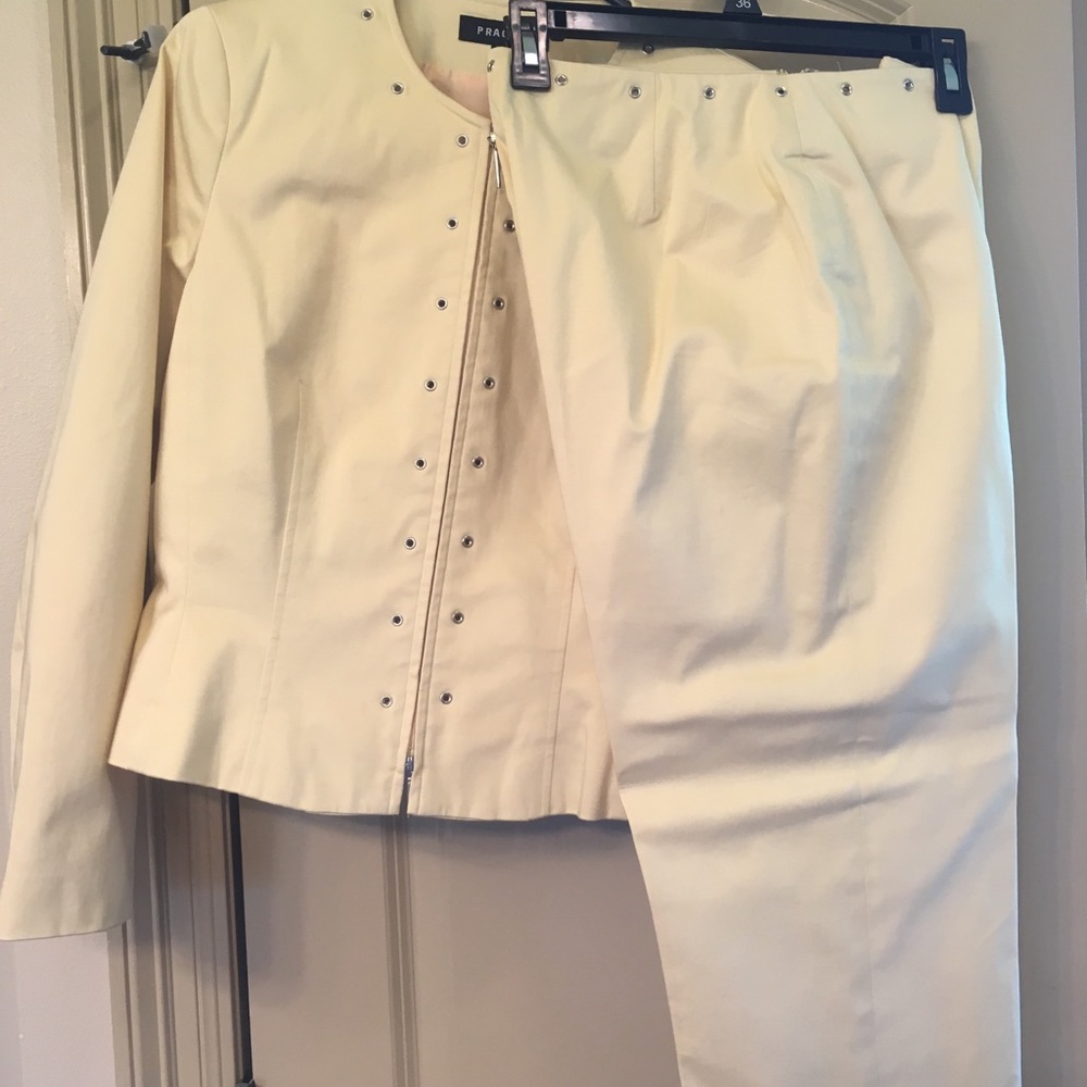 Stylish pants suit
