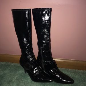 BCBG boots