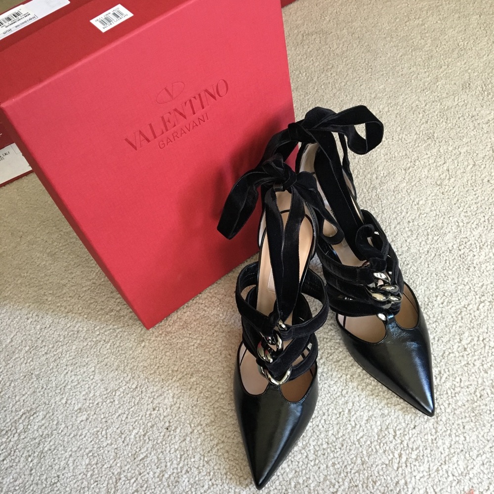 Valentino Velvet Rope Pointy Toe Pump