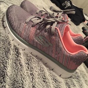 Sketchers memory foam shoes