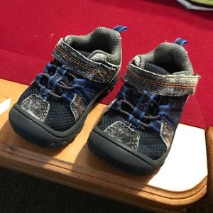 Smart fit Sneakers Size 5