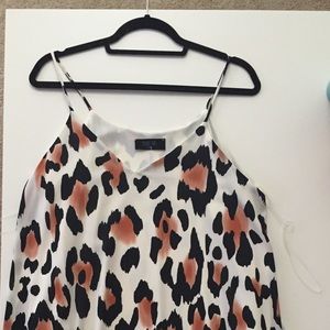 Leopard print dress with pockets