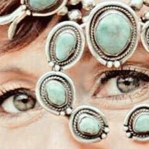 Meet your Posher, Deidra