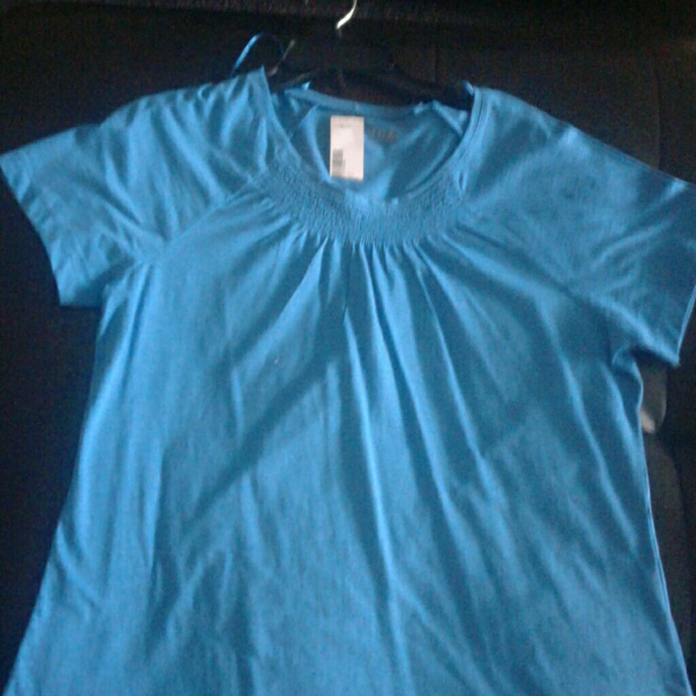 Short sleeve shirt