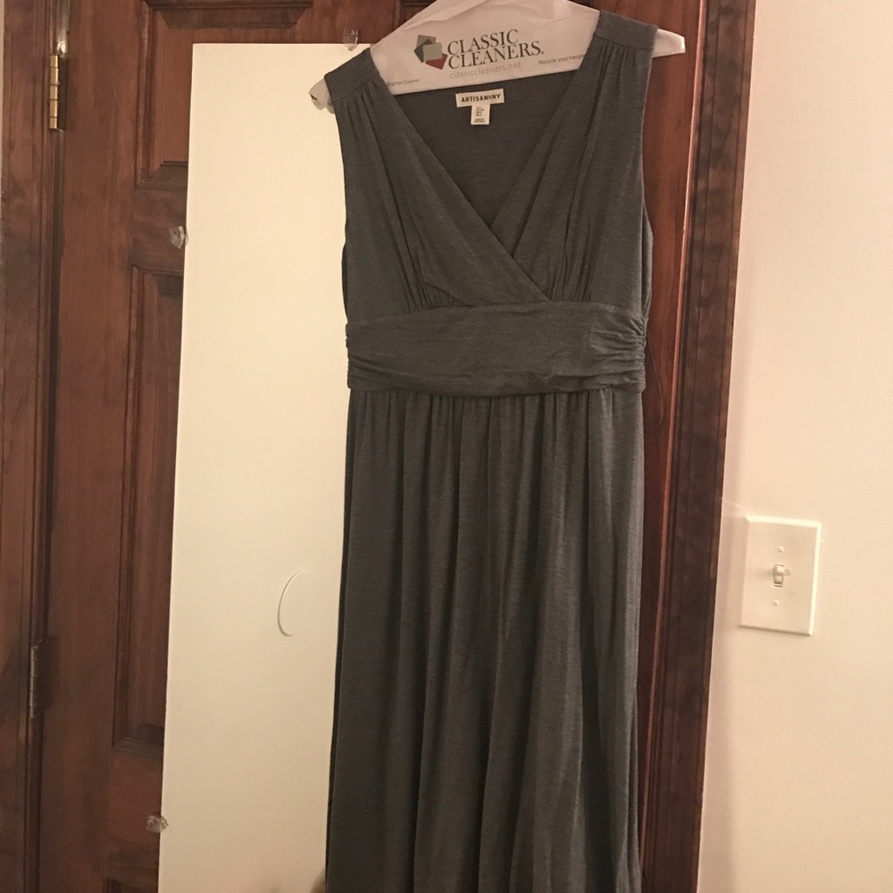 Artisan NY grey dress