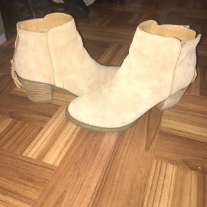 American eagle ankle boots