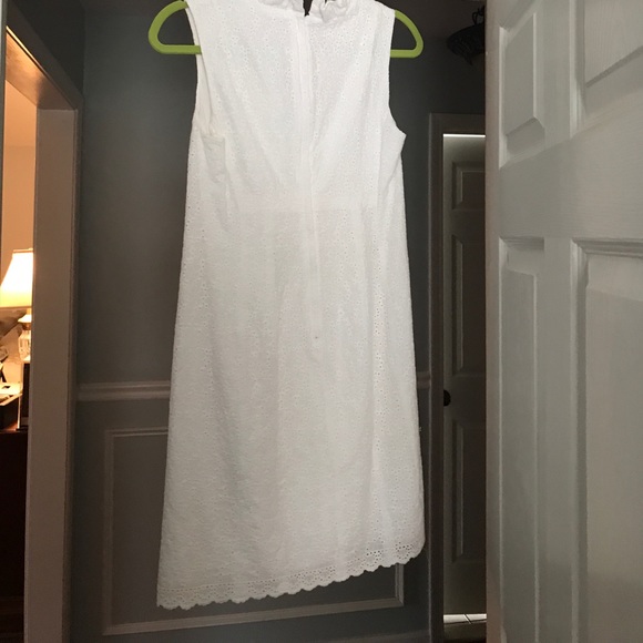 Lilly Pulitzer size 6 beautiful eyelet dress - Picture 4 of 4