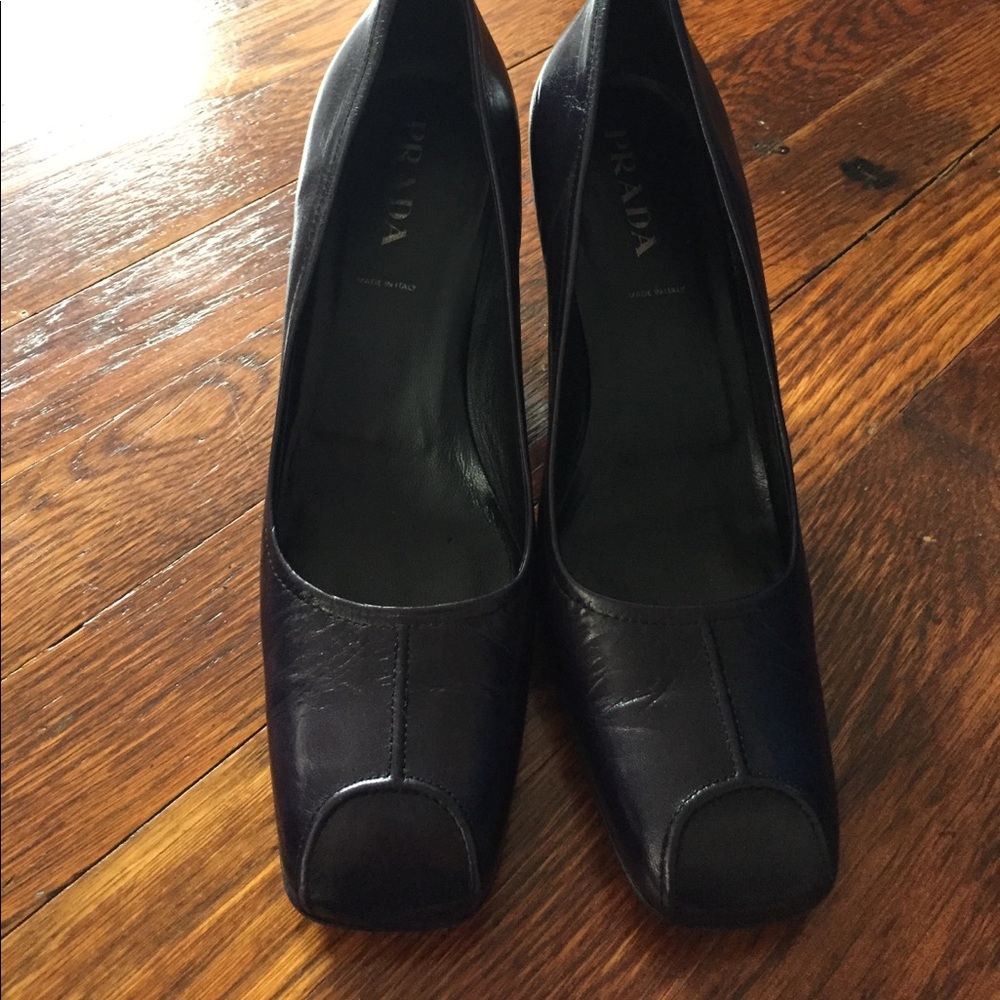 🎊SALE🎊 Prada Pumps