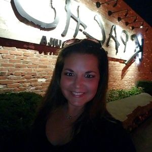 Meet your Posher, Christine