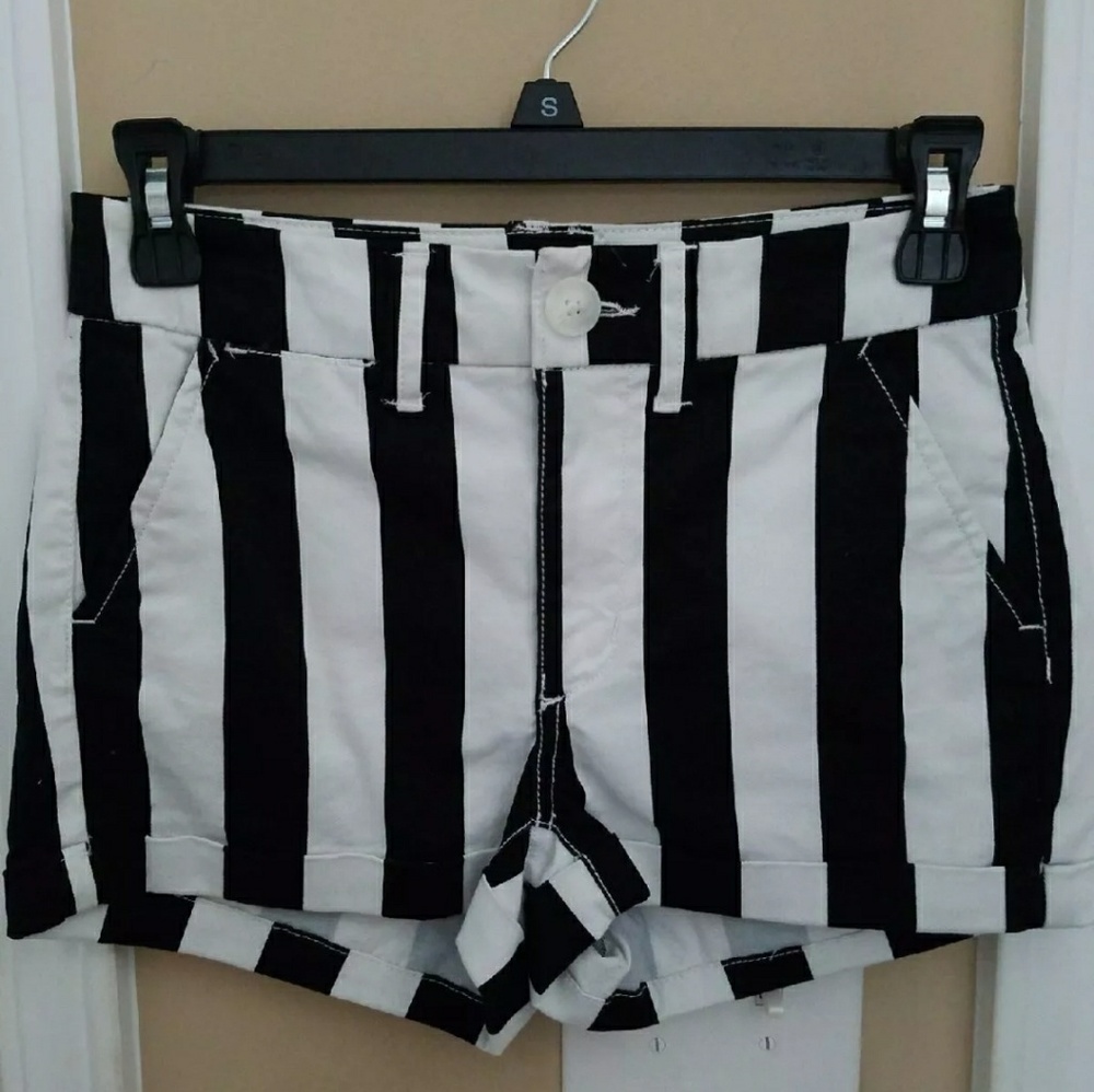 Striped American eagle shorts