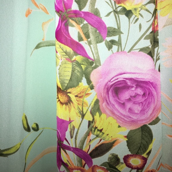 NWOT Mint floral dress - Picture 3 of 3