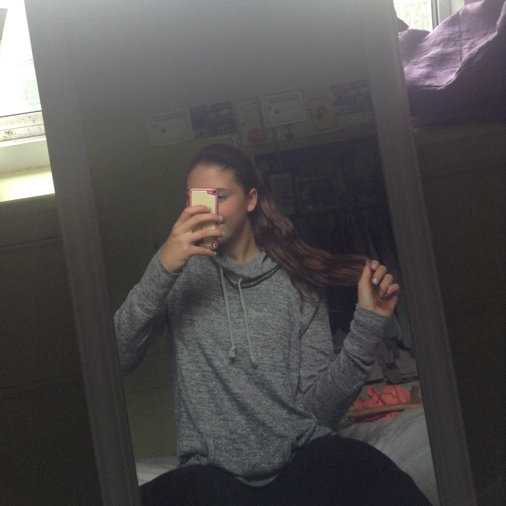 Mossimo grey sweatshirt