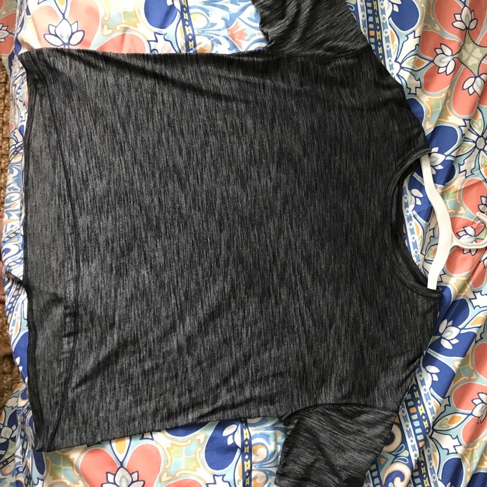 Lululemon short sleeve top