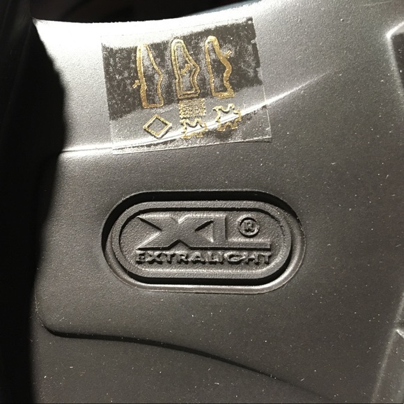 New with box Wolverines Eckins Chelsea boot - Picture 8 of 8