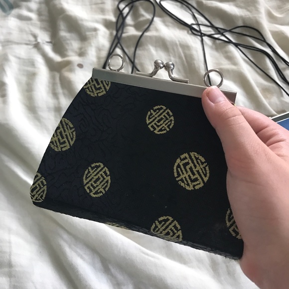 HANDBAGS - Picture 2 of 3