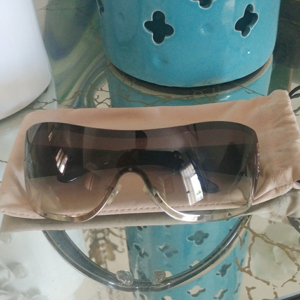 *AUTHENTIC* Chanel Sunglasses 4126