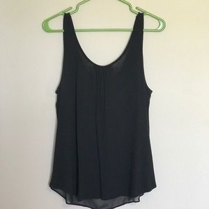 Loose fit tank top with shear back