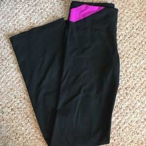 UNDER ARMOUR yoga pants