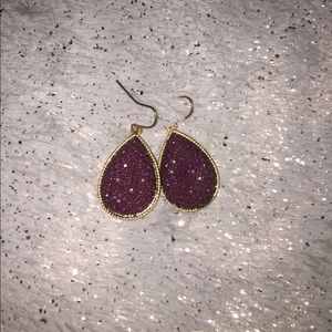 PRETTY PURPLE EARRINGS