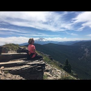 Meet your Posher, Carolyn