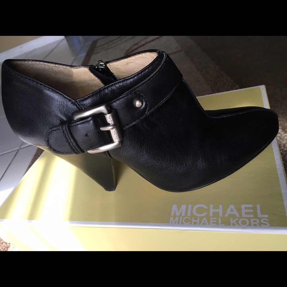 Michael Kors Black ankle Booties
