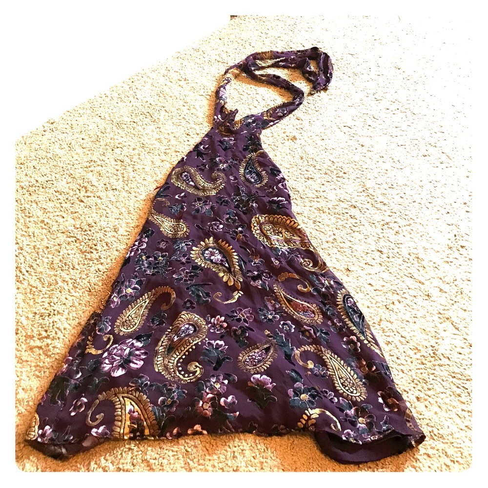 American threads cut out velvet dress