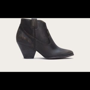 Frye Reina Booties in black