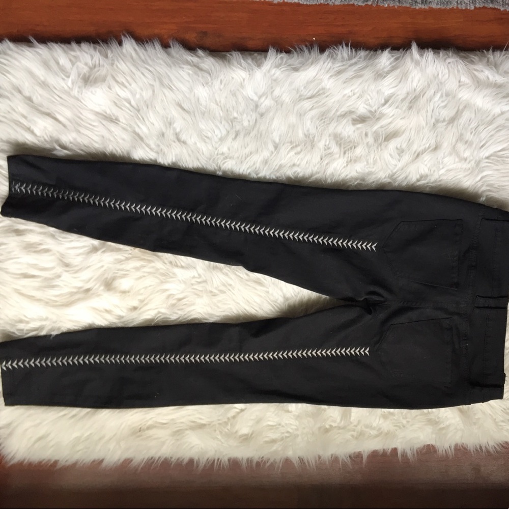 Bebe black with silver embroidery skinny jeans