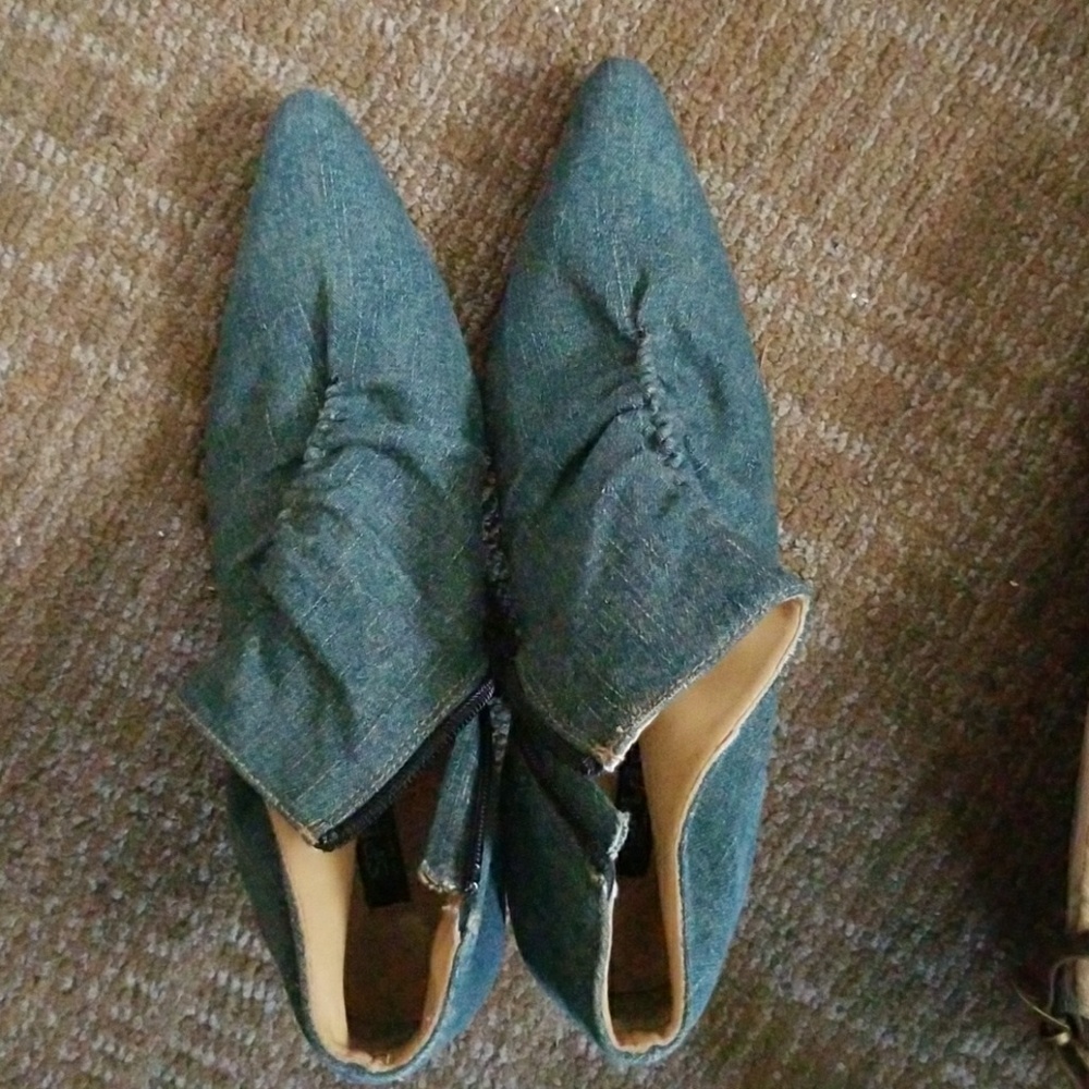 Boot - Picture 6 of 6