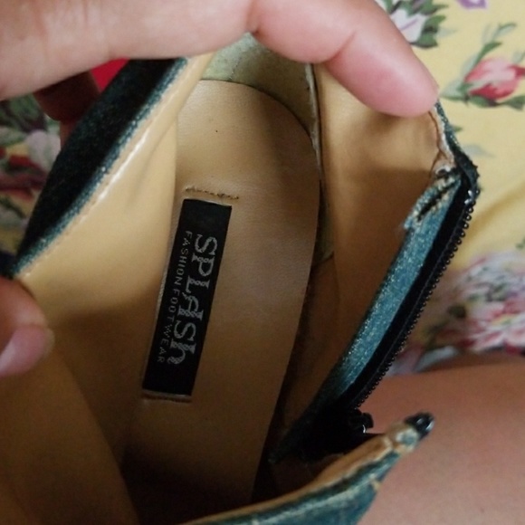 Boot - Picture 5 of 6