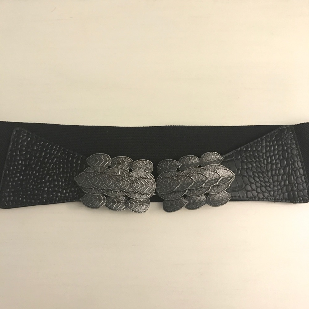 BCBG Max Azria metal leaf detail belt