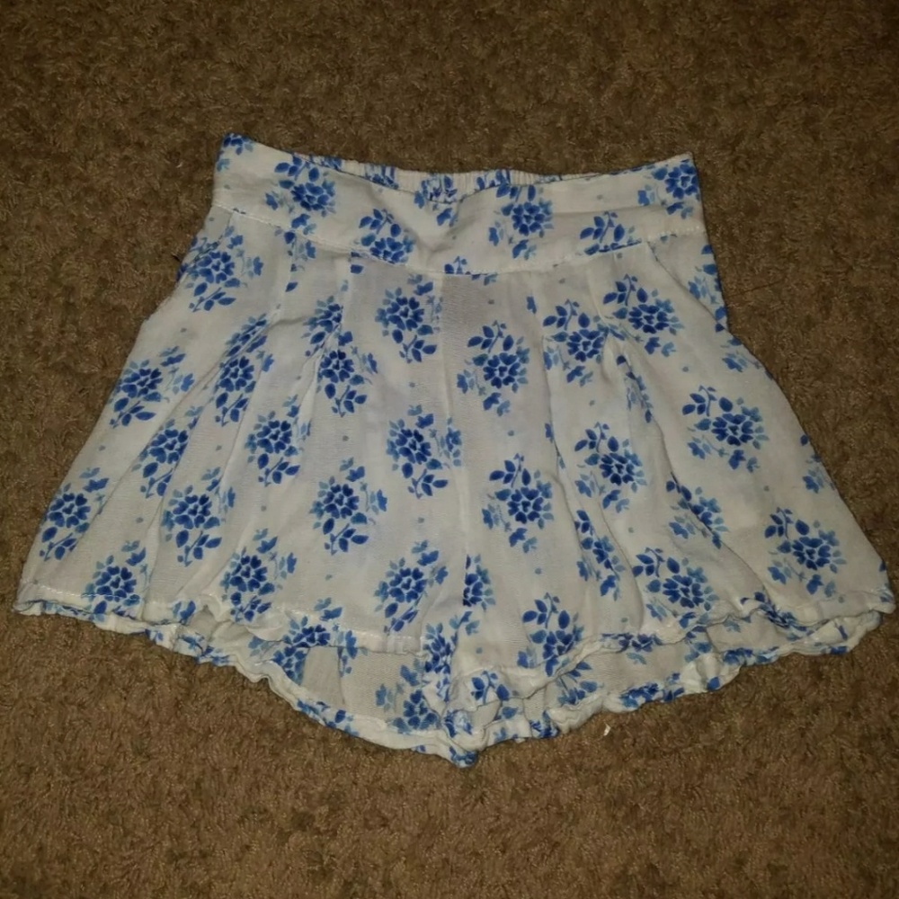 Floral soft shorts